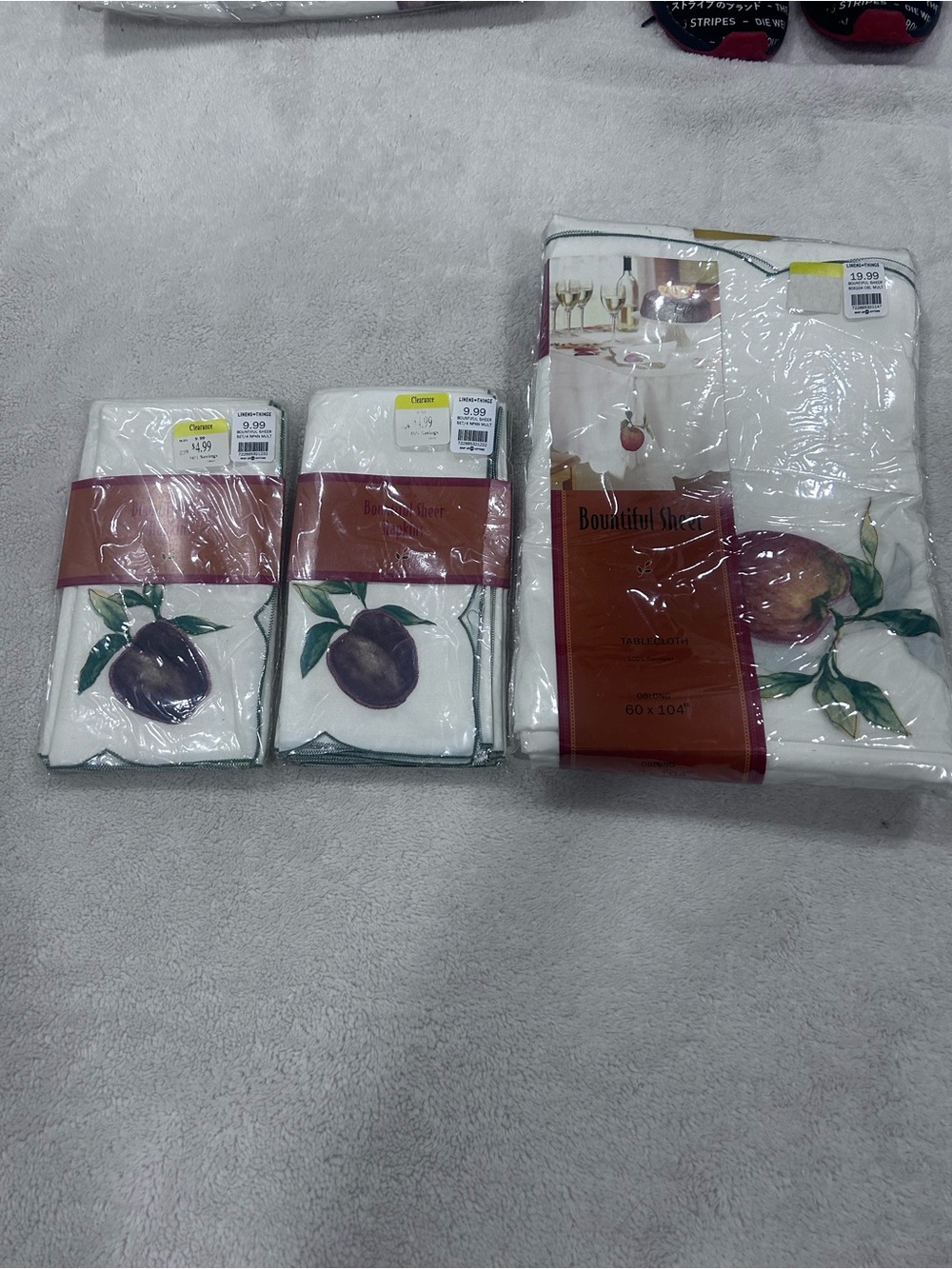 Linens ’n Things Bountiful Sheer Fruit Embroidered Tablecloth 60x104 Oblong